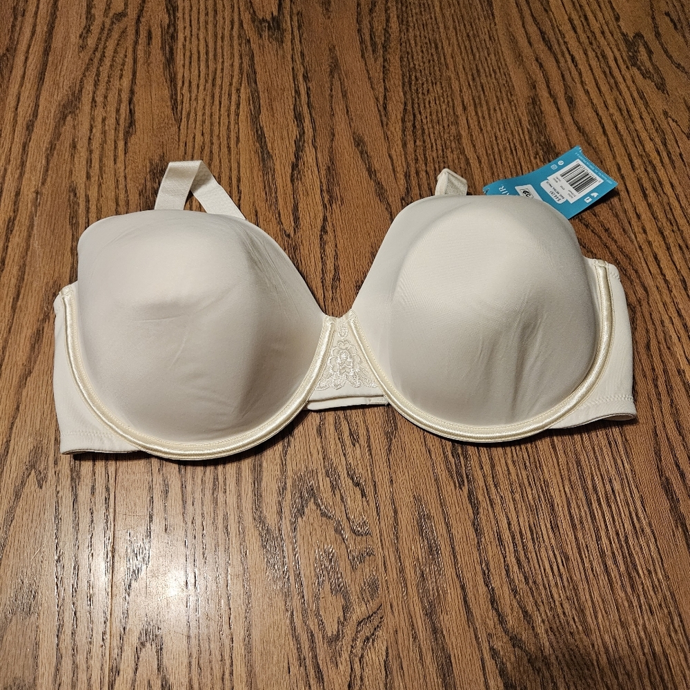 NWT Vanity 40 DD bra. Ivory